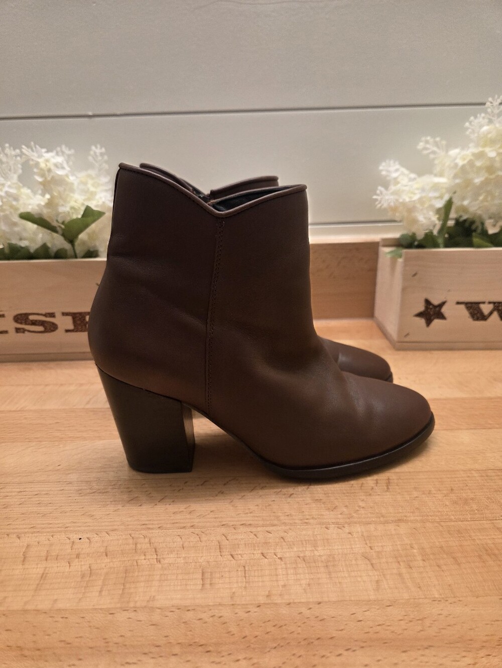 Thursday Boot Company Uptown Ankle Boots Bourbon Brown Leather Womens Size 7